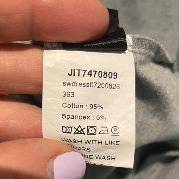 Bundle of Three Shein Long Sleeve Dresses in Gray and Red - Picture 6 of 6